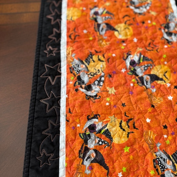 Halloween Fall quilted table runner with witchy gnomes pattern - Picture 5 of 10